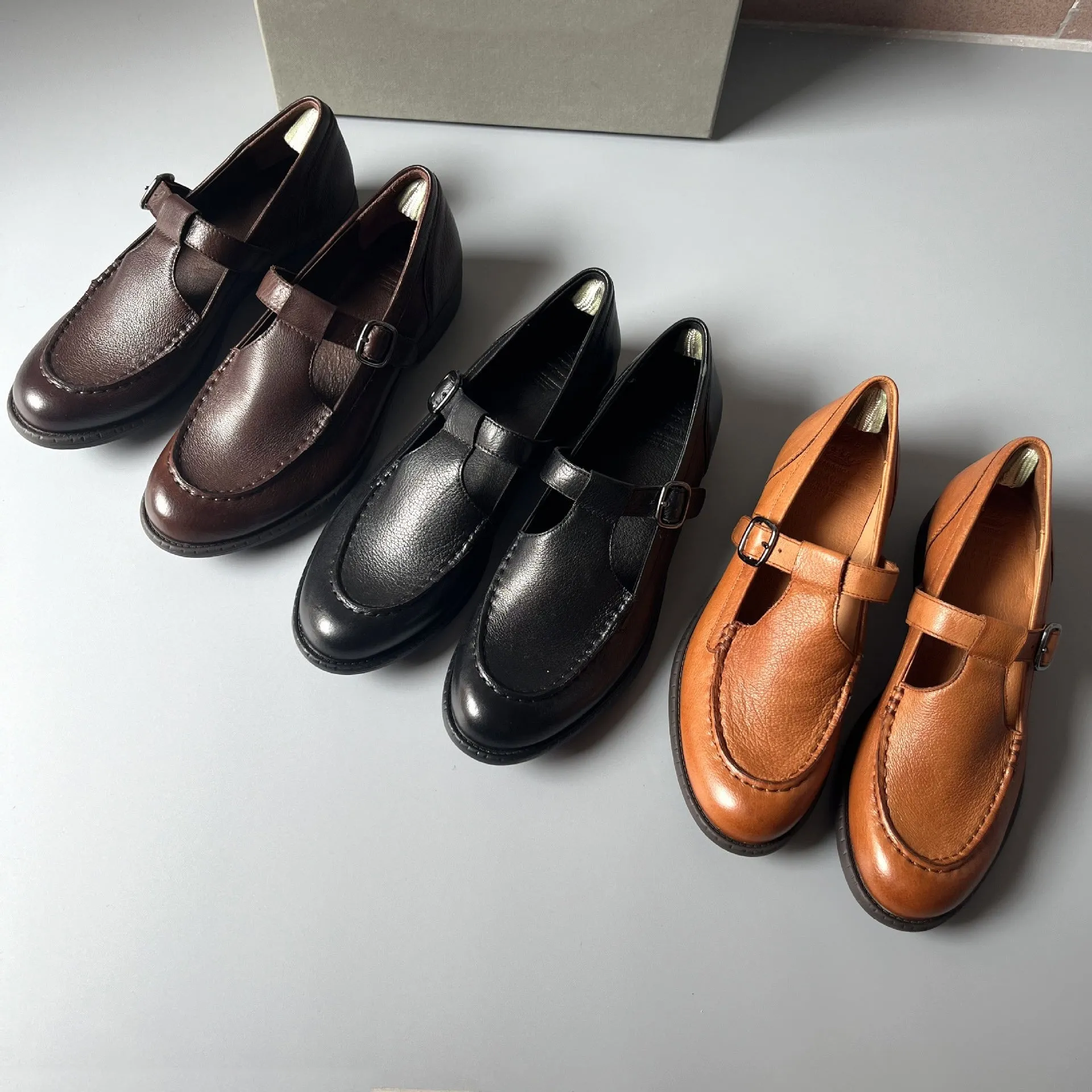 Handmade Soft Leather T-strap Mary Jane Shoes For Women Round Toe in Black/Coffee