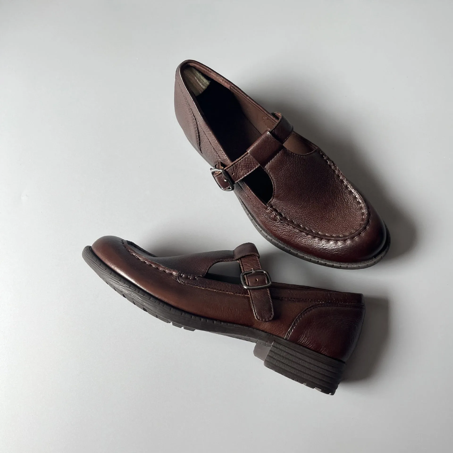 Handmade Soft Leather T-strap Mary Jane Shoes For Women Round Toe in Black/Coffee