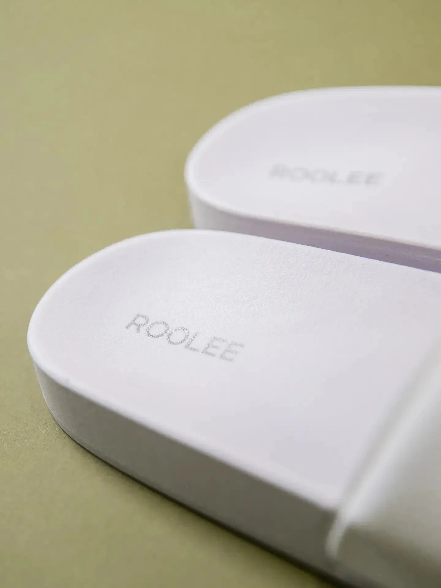 The Boo Boo Lounge Slides - White